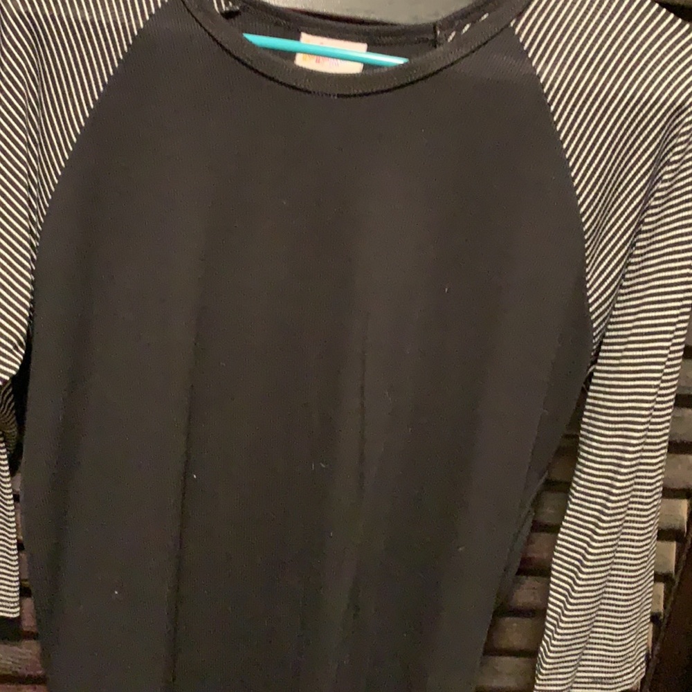 Lularoe Randy Top - Picture 2 of 3